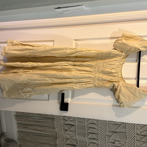 COPY - Aritzia affagato dress - Picture 4 of 9